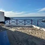 Ocean Front Surf House El Apartman *